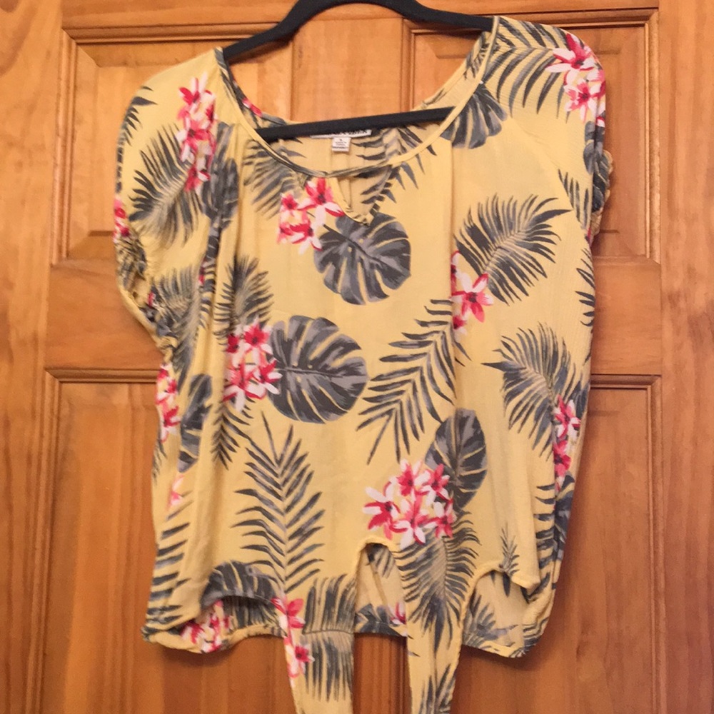 Tropical floral top